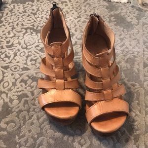 BedStu size 8.5 wedges (brown)